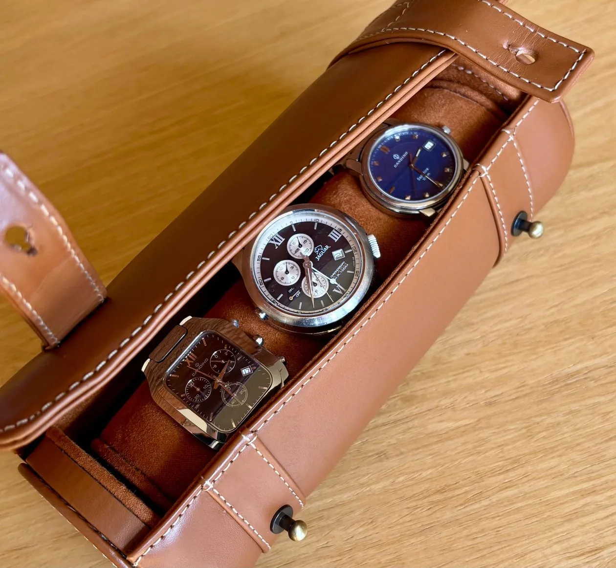Estuche de Relojes en Cuero